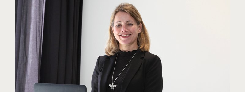 esther bewerkt.jpg